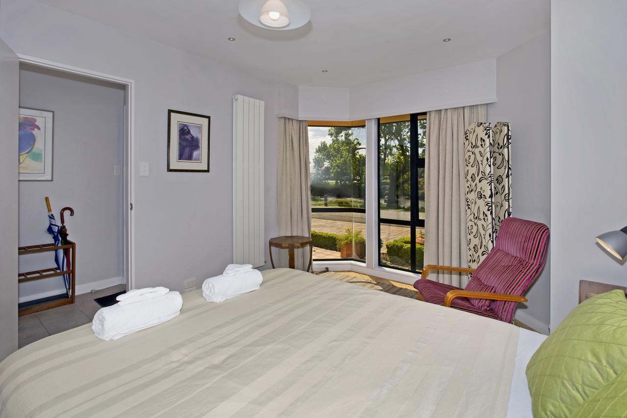 Riverside Villa - In The City By The River! Nelson Exterior photo